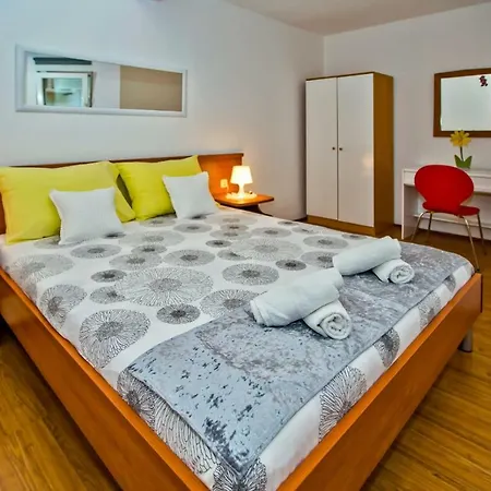 Bubalo Apartment *